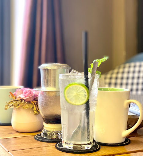 Bonjour Café, 113 Hoàng Văn Thụ, Nha Trang, Khánh Hòa