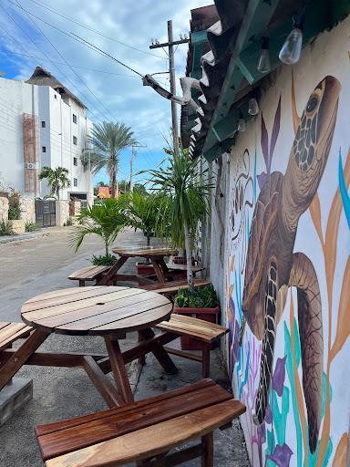 Áak Káapej Bistro & Café