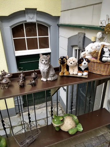 Souveniur Shop - Thumbnail