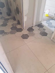 Photo n°43 de D.VALES à Le Monastère (Carreleur)