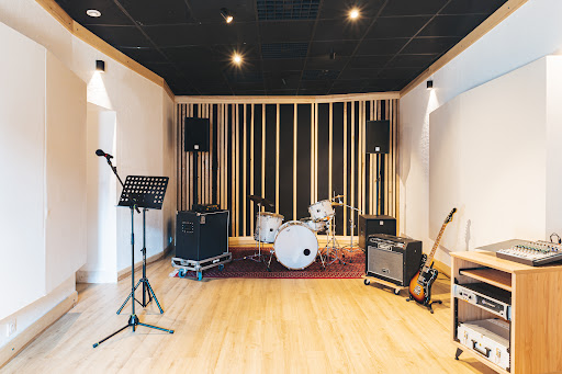 Miracle Studio | Enregistrement, répétition & post-prod audiovisuelle à Rennes