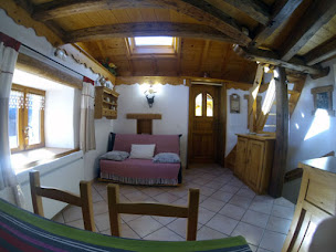 Photo n°1 de Ladoyenne à La Léchère (Agence de location d'appartements)