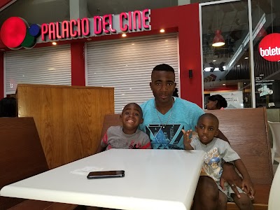 Photos of Multiplaza Hig&uuml;ey