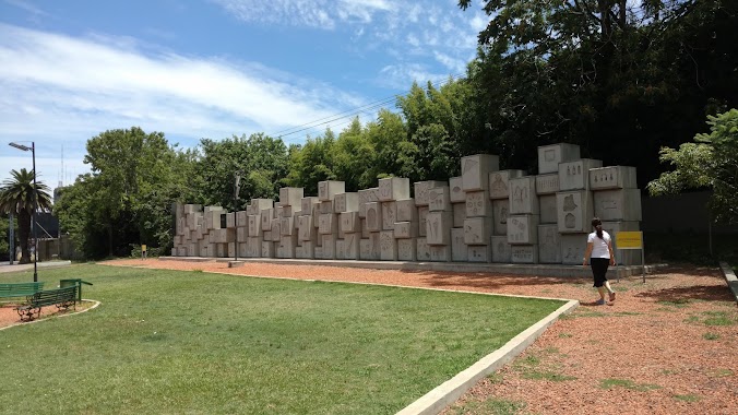 Monumento a las victimas de la Shoá, Author: Ignacio Duek