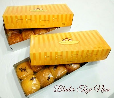 Photos of Bluder Tiga Noni