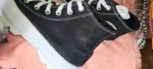 Fresh Kicks Tintoreria de Tenis