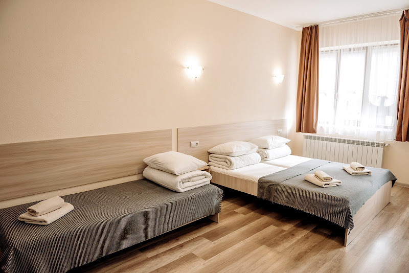 Вхід до Villa Kmeller