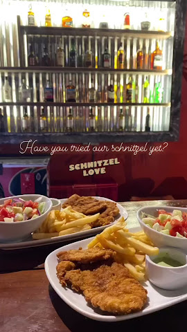 Greengo’s Hotel by null