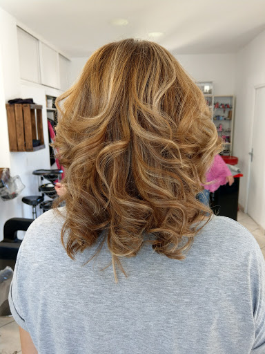 Coiffure Tchouna - Thumbnail
