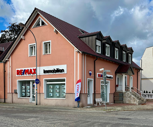 RE/MAX Deluxe Immobilien