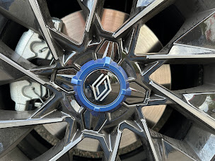 Photo n°24 de Renault BG Garage à Saint-Symphorien-de-Lay (Vendeur de voitures d'occasion)