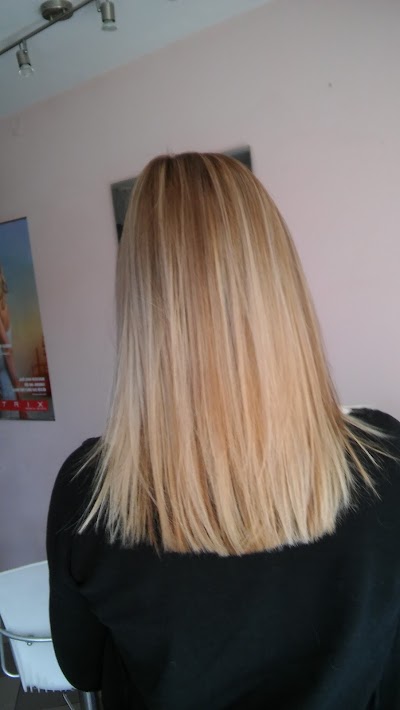 Photos of Salons 5+