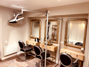 Photo n°13 de L'Aparté Coiffure à Château-Thierry (Barbier)