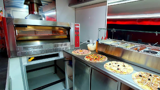 Photo 6 - TM pizza