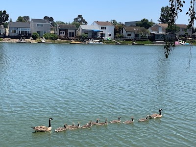 Redwood Shores Branch Library