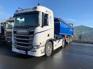 Photo n°3 de Transports Lachaud à Malemort (Société de transport routier)