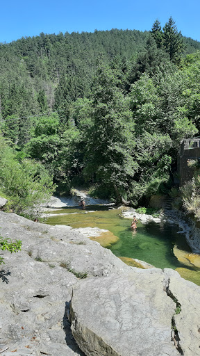 Saw Waterfall - Thumbnail