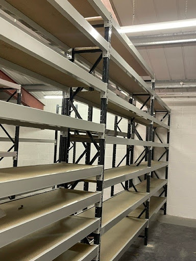 SecondHandRacking.com - Visual