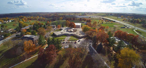 Maur Hill - Mount Academy