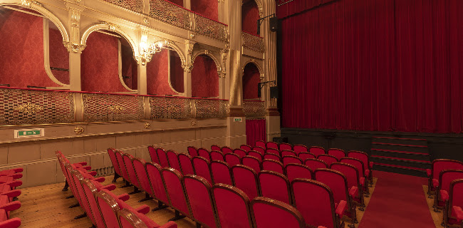 Teatro Municipal Sá de Miranda