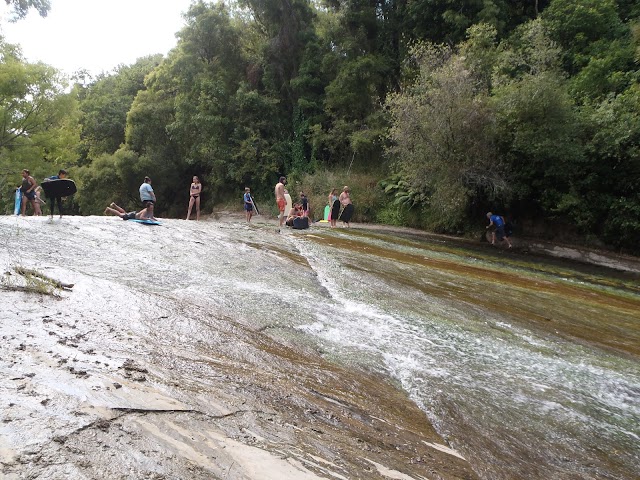 Rere Rockslides