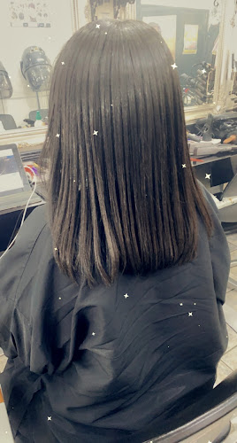 Nofi's Hair Salon - London