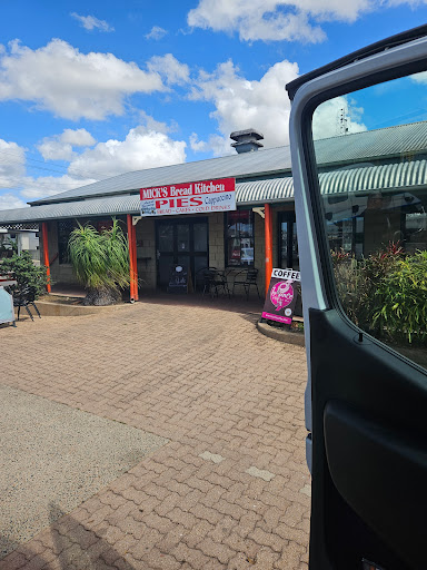 Mick's Bread Kitchen - Visual