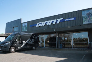 Photo n°1 de Giant Lamballe à Lamballe-Armor (Magasin de vélos d'occasion)