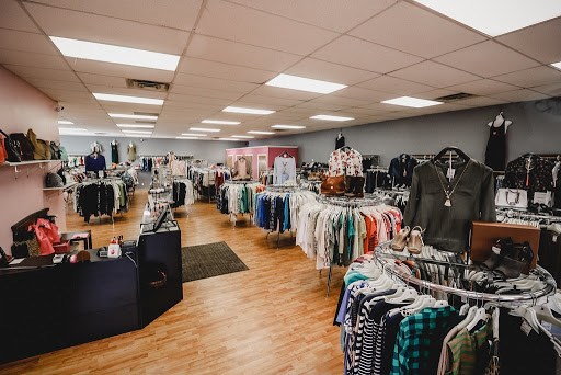 Castaways Consignment - Thumbnail