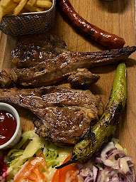 Photo n°25 de RESTAURANT LE ROYAL à Marolles-sur-Seine (Café)