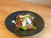 RESTAURANT & BAR VERY