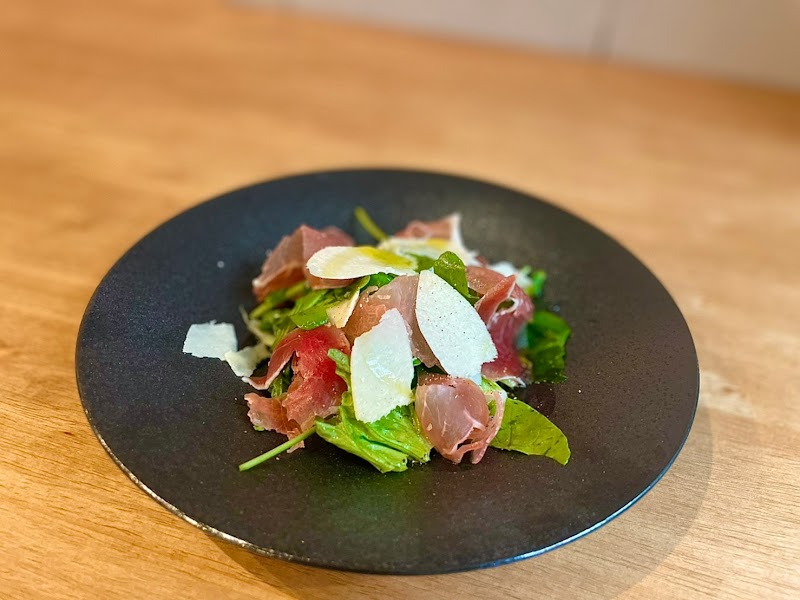 RESTAURANT & BAR VERY