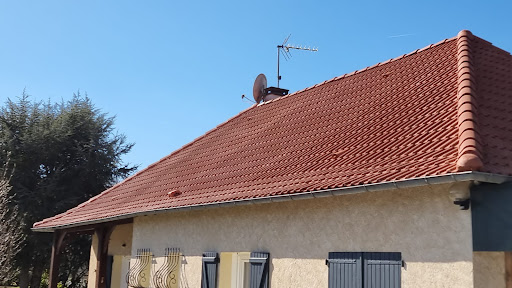 Photo de Couvreur Teddy/Zingueur/Peintre et façadier à Peyrilhac (87510)