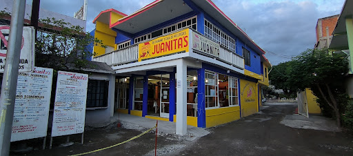 Restaurant y Casa de Huéspedes Juanita's