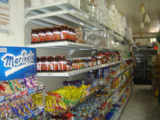 SUPER VICKY - Visual