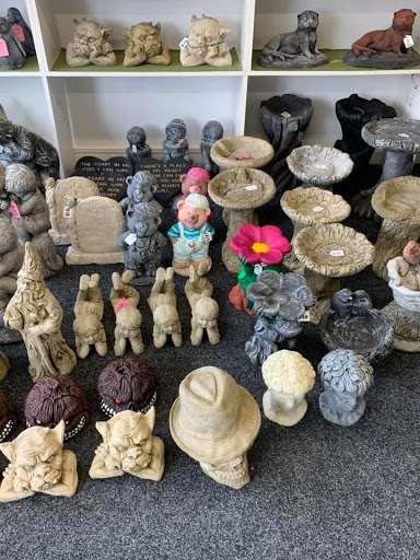 Edges Garden Ornaments - Thumbnail