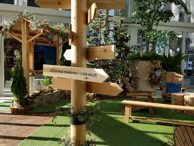 Salesforce Tower