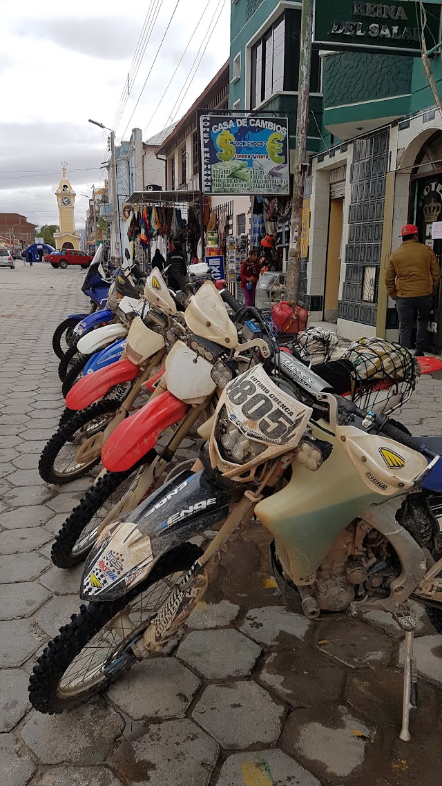 Salar De Uyuni