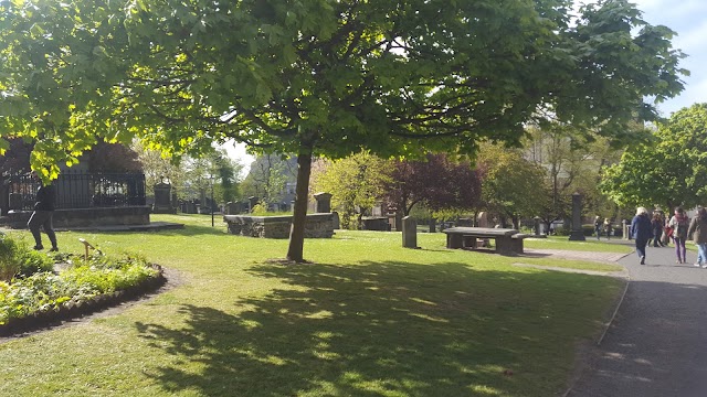Greyfriars Bobby Memorial Statue