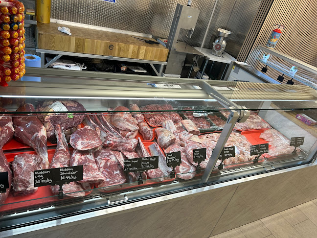 Eesa Halal Meat And Groceries - London