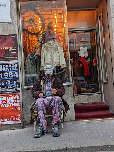 Exklave Vintage Atelier /Clothing Store/