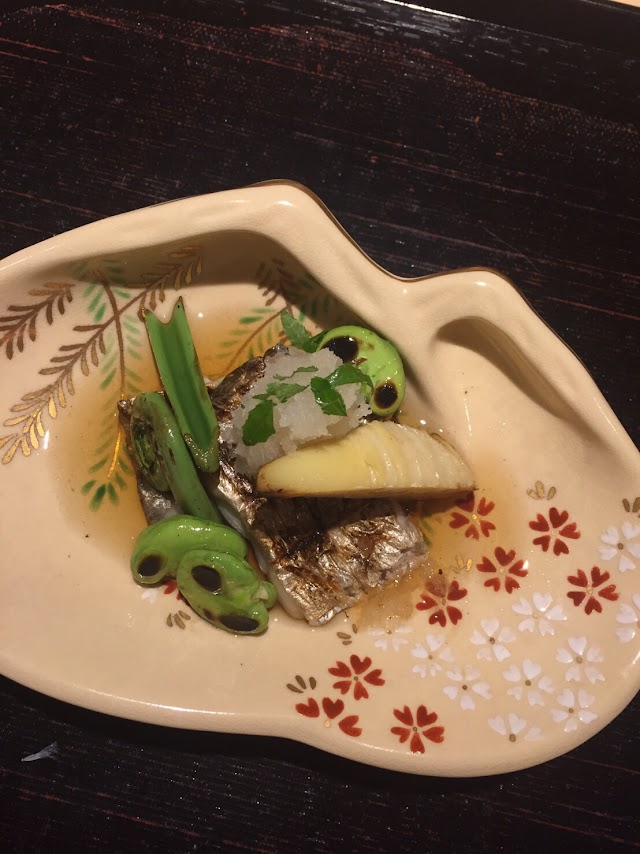 白金にし田