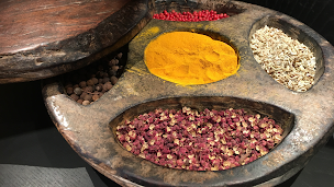 Photo n°8 de Un Monde Imagin'Hair - Salon de coiffure Bio et Végétal à Pont L'Abbé à Pont-l'Abbé (Salon de coiffure)