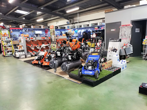 GUERARD - LA RUE SAINT PIERRE - HUSQVARNA- STIHL - VALTRA - Thumbnail