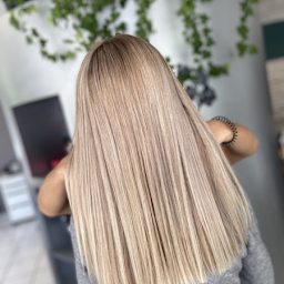 Photo n°18 de L'Atelier d'Amélie Nantes St Joseph de Porterie - Coiffeur à Nantes (Salon de coiffure)