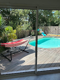 Photo n°25 de Villa Moderne Standing 10-12 personnes Piscine Boulodrome - 4' de la plage à La Teste-de-Buch (Location d'appartement de vacances)