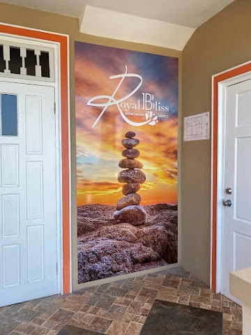 Royal Bliss Apartment Suites by null