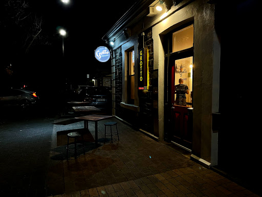 Grotto on Edward Pizza-teca - Thumbnail