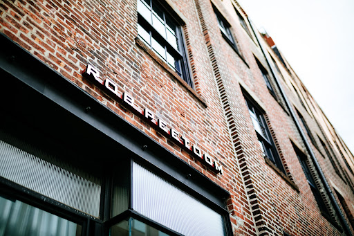 Rob Peetoom Williamsburg - Thumbnail