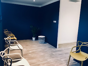 Photo n°3 de Angélique pujol vermond à Saint-Georges-d'Orques (Parodontiste spécialiste des implants dentaires)